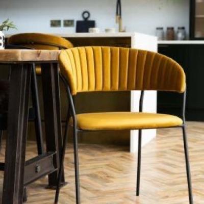 Modern Curved Back Chair – Code: LNZ-410